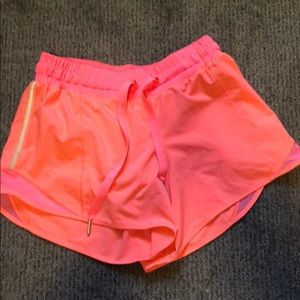 hotty hot tot lulu lemon shorts